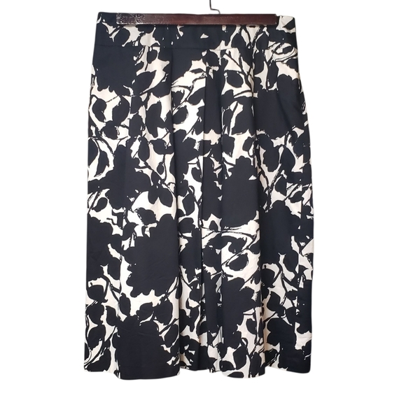 LaFayette 148 Petite Black White Floral  A-Line Knee Length Skirt Size 6 - Picture 13 of 13